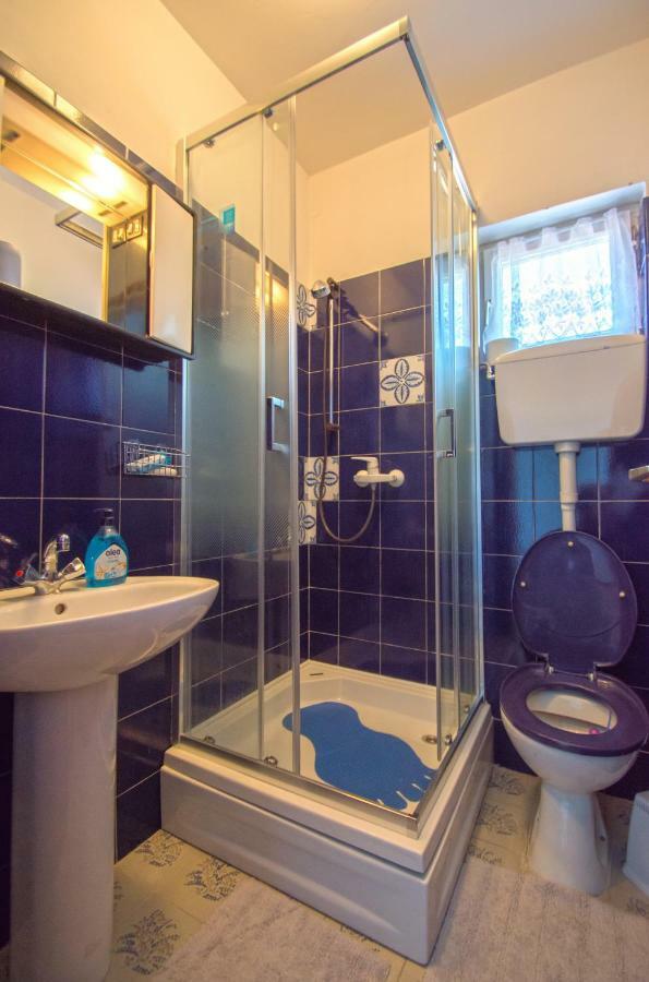 דראמליי Guest House Djurdjica מראה חיצוני תמונה