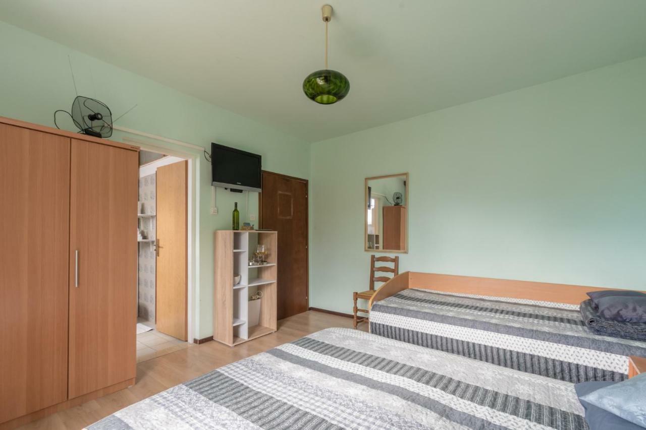 דראמליי Guest House Djurdjica מראה חיצוני תמונה